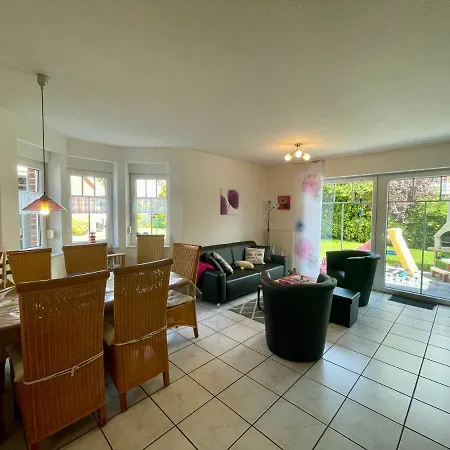 Holiday home Moewennest