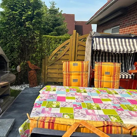 Holiday home Moewennest